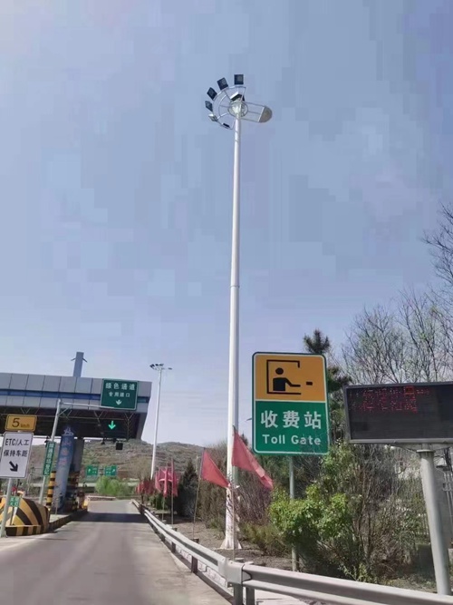 自動升降高杆燈